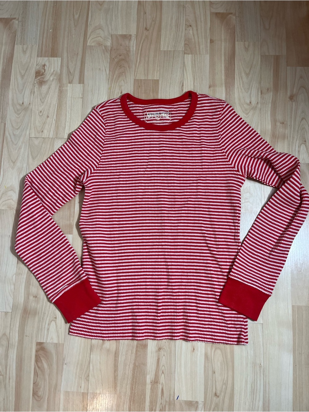 American Eagle Outfitters thermal long-sleeve crewneck Medium Women’s